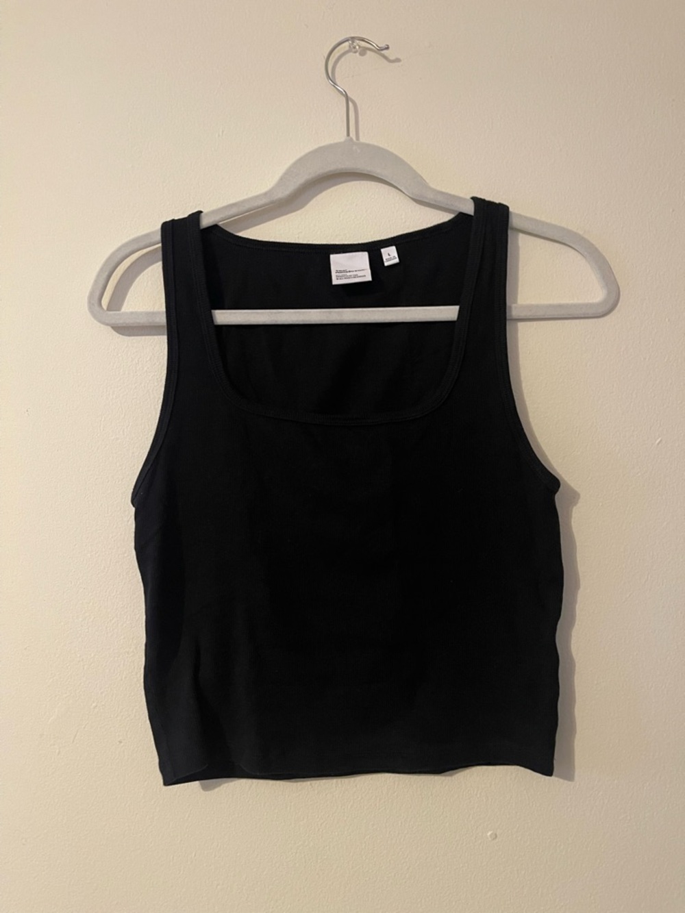 Aritzia TNA Homestretch Square Neck Tank in L Black Crop